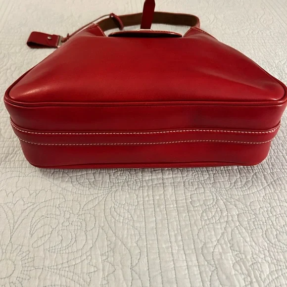 Dooney And Bourke Toscana Florentine leather Shoulder Bag In Red, EUC 🔥 - Picture 6 of 16
